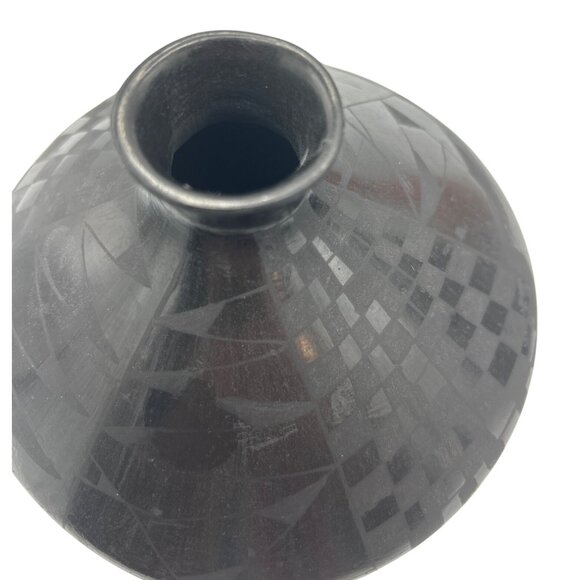 Pueblo Black Pottery Bud Vase Mato Ortiz Round bottom VTG 5.5" high 5" diameter - Picture 1 of 8